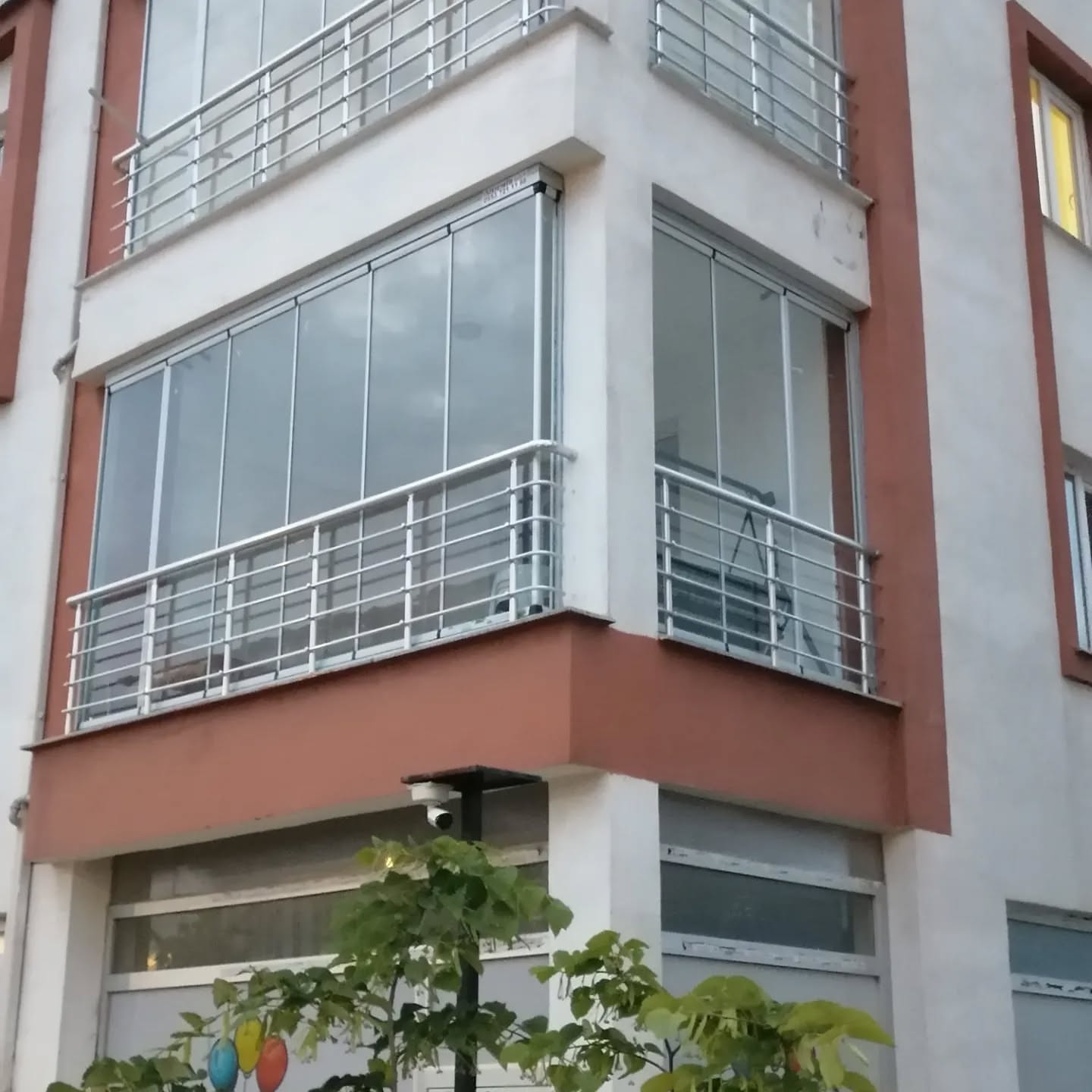 Özdemir Cam Balkon Sistemleri